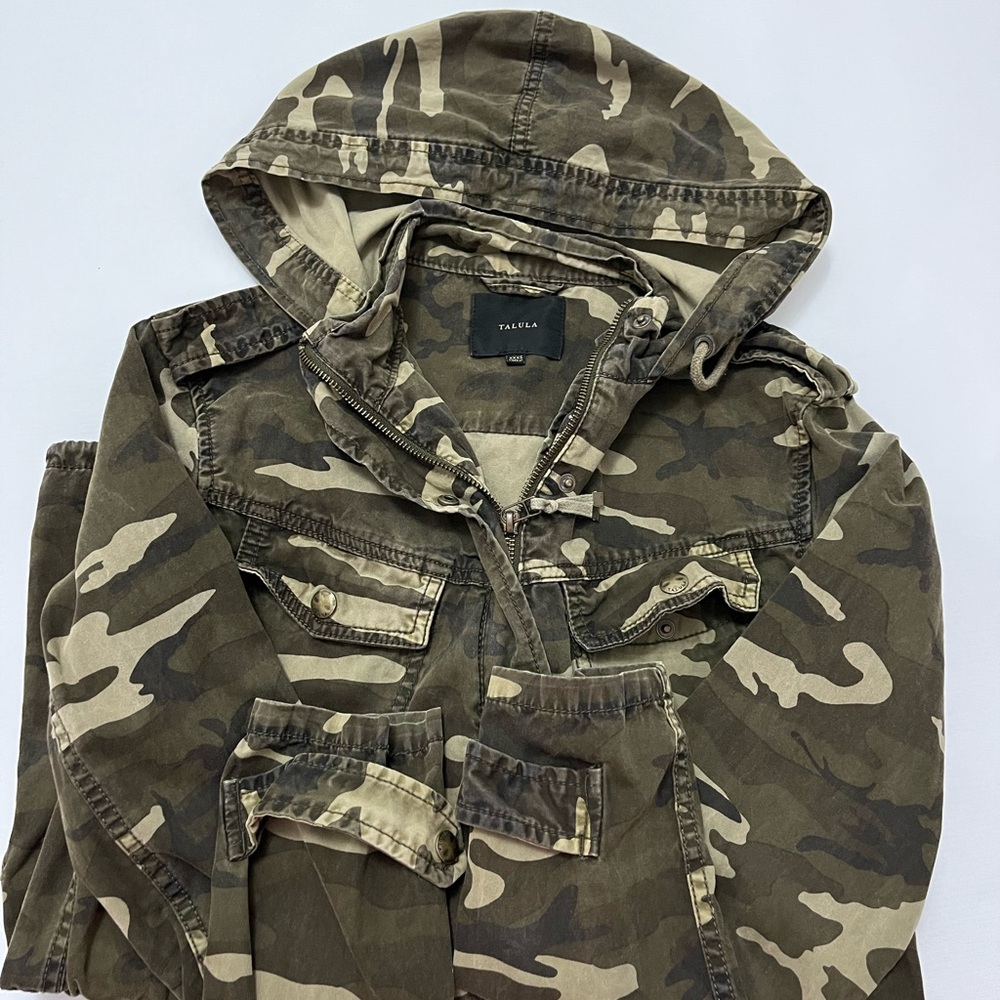 Talulula Aritzia Y2K 2000s Camo Jacket Size XXXS - Picture 9 of 13